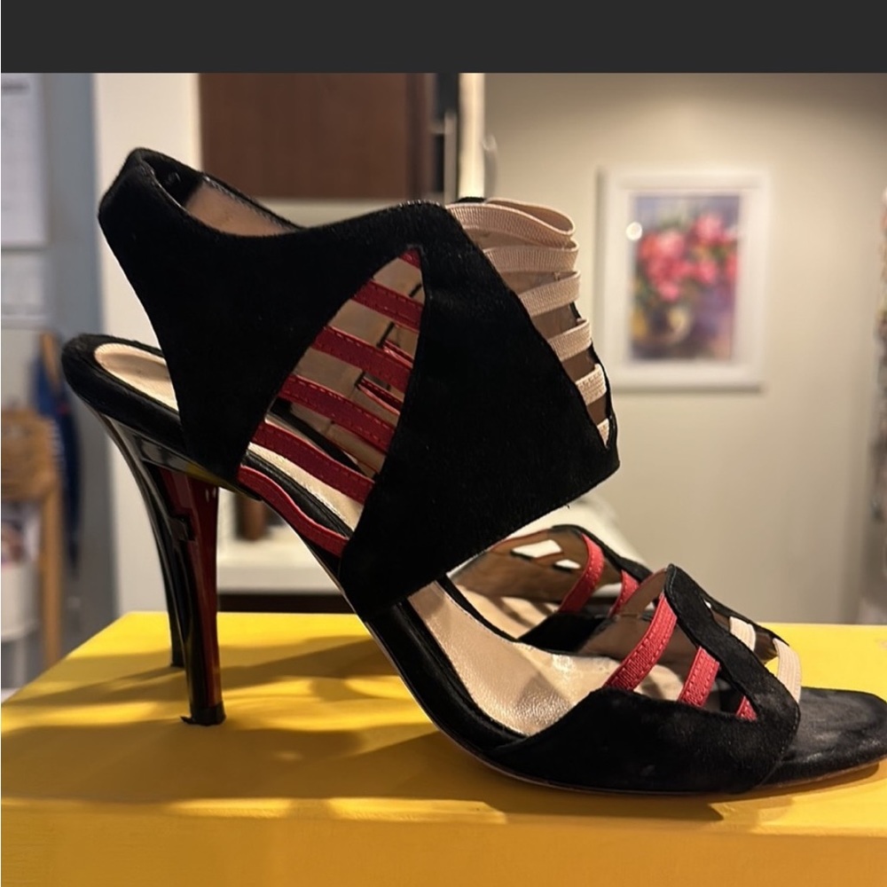 Fendi Black and Powder and Red elastic sandals